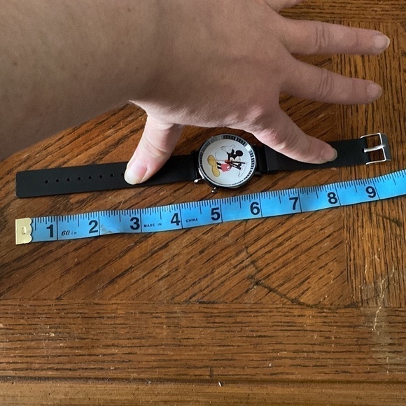 Mickey Mouse Ladies  Watch Large Round Face - Picture 7 of 10
